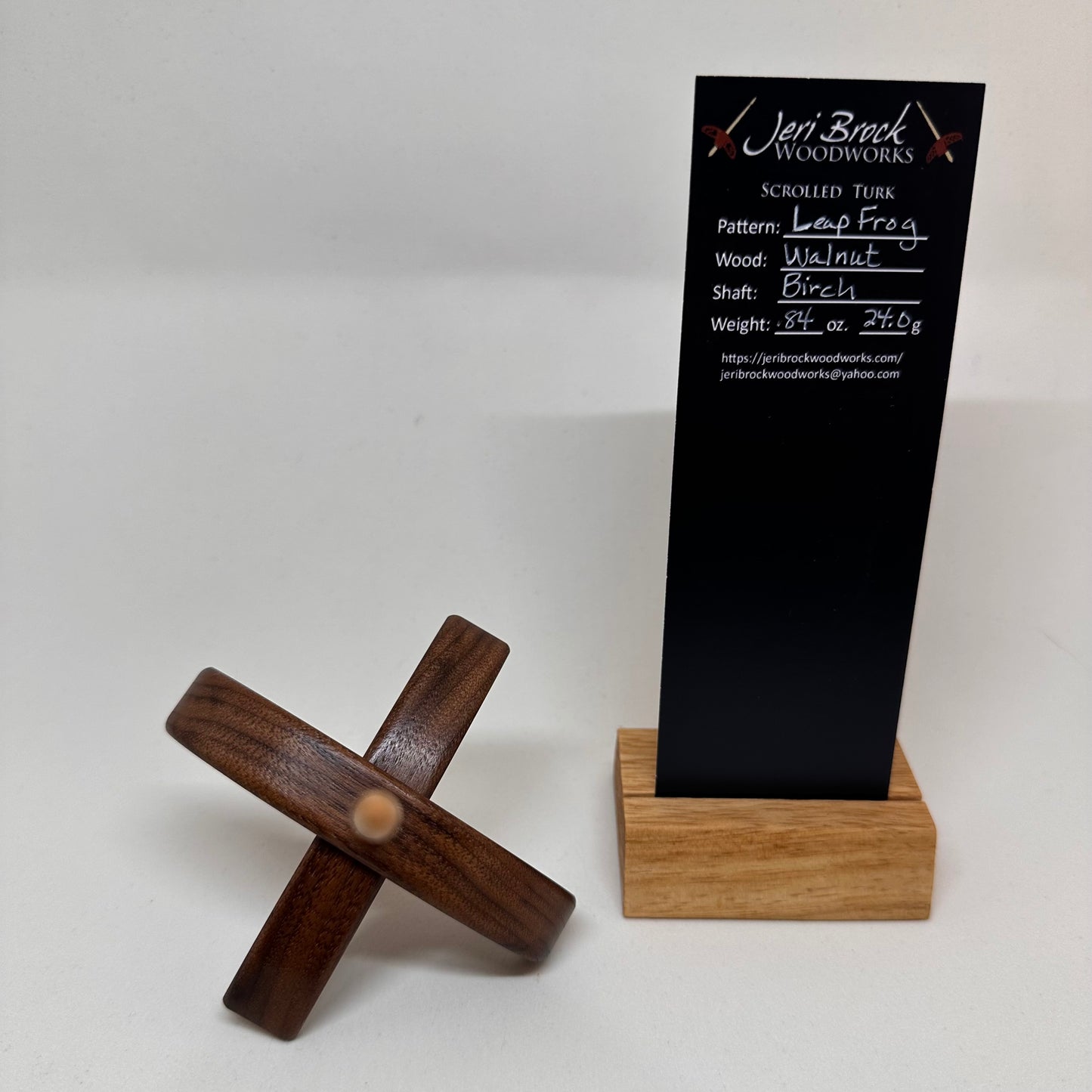 Std Scrolled Turk™ - Leap Frog - Walnut - .84 oz / 24.0g