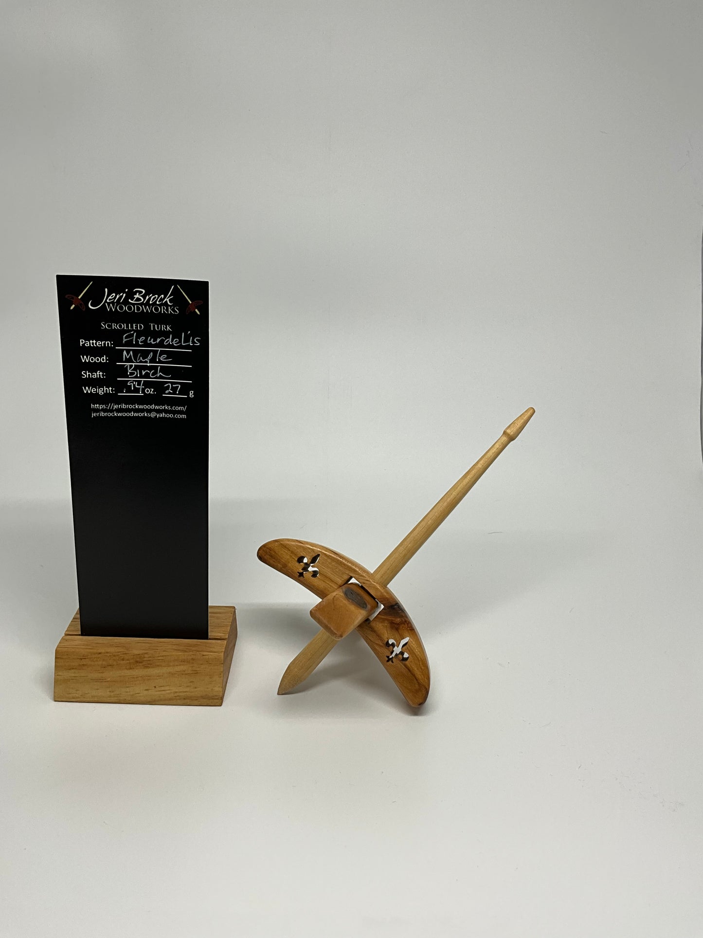 Std Scrolled Turk™ - Fleur de Lis - Maple - 0.94 oz / 27g